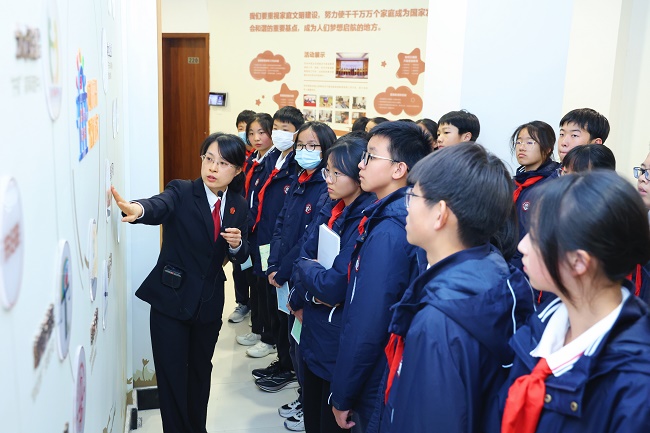 苏州中院开展“宪法伴成长 法治护未来”第十一个国家宪法日法治宣传教育活动